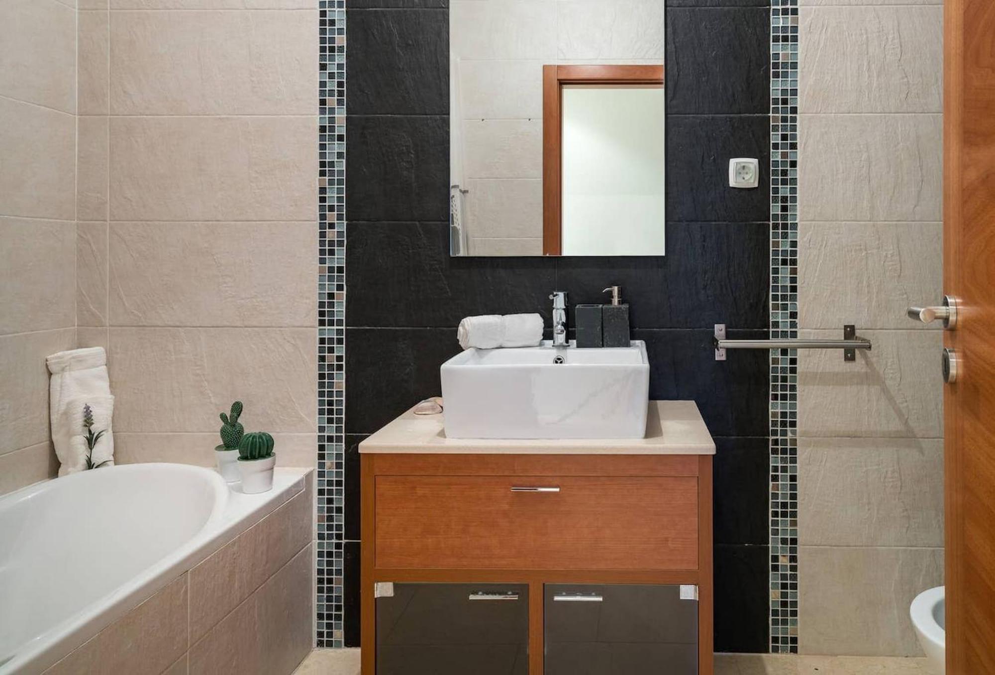 2 Bedroom Relax In Alvor By Innkeeper Eksteriør bilde